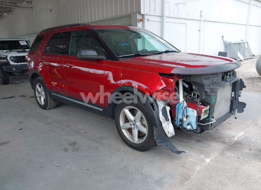 2018 Ford Explorer XLT (VIN 1FM5K7D80JGC81729) main photo