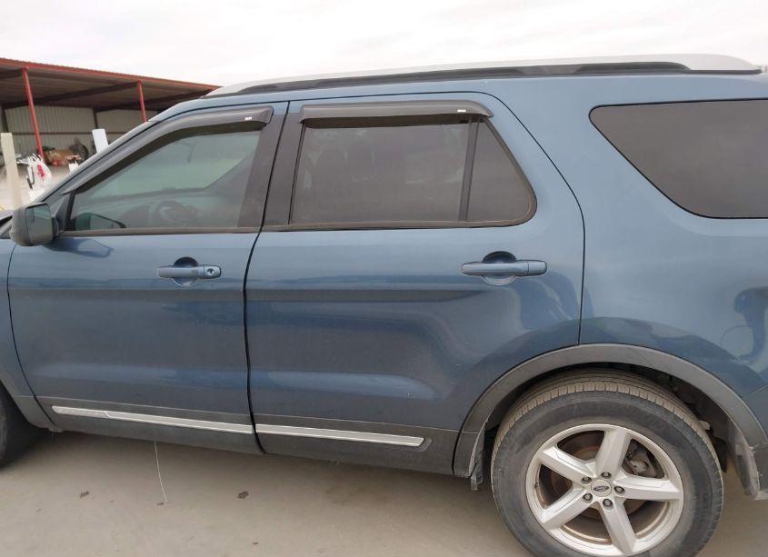 Photo 14 of 2018 Ford Explorer XLT (VIN 1FM5K7D80JGC85523)