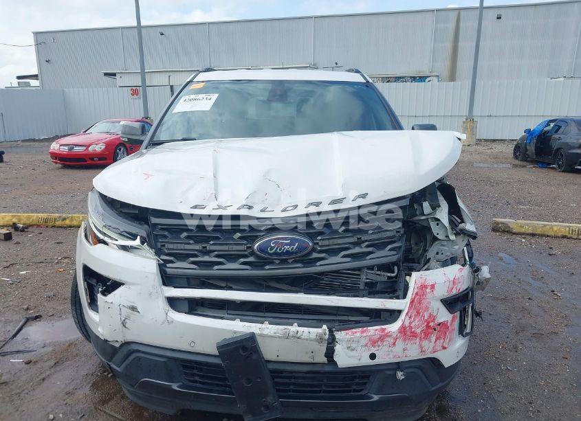 Photo 12 of 2019 Ford Explorer XLT (VIN 1FM5K7D80KGA21140)