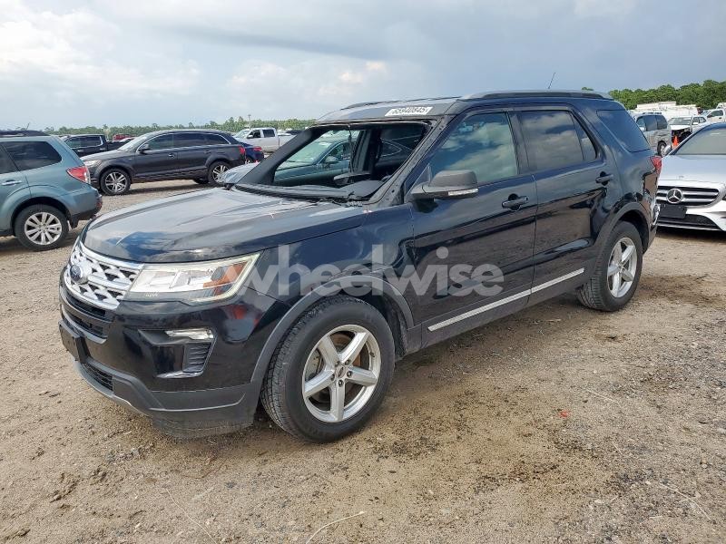Photo 4 of 2019 FORD EXPLORER XLT (VIN 1FM5K7D80KGB20699)