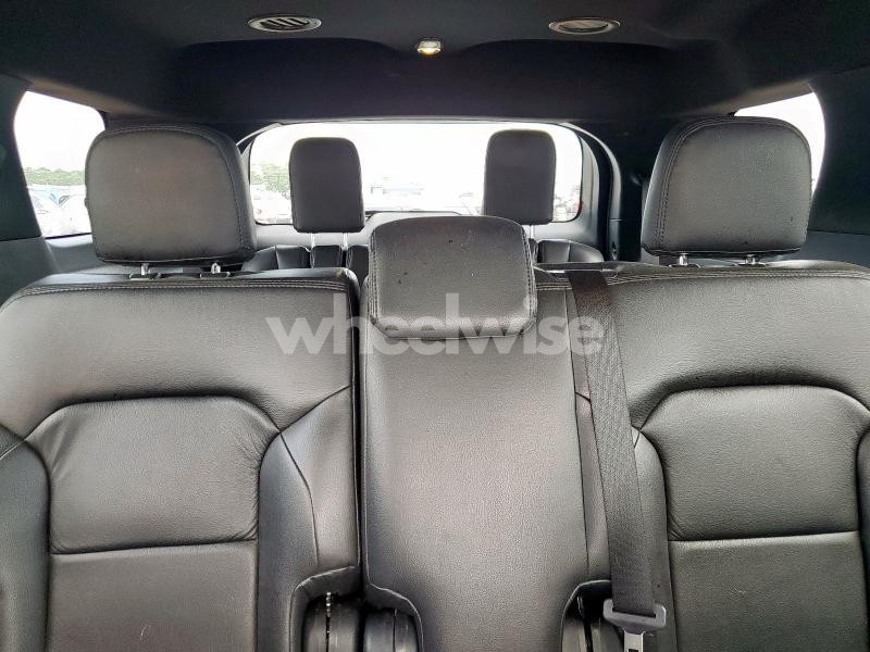 Photo 6 of 2019 FORD EXPLORER XLT (VIN 1FM5K7D80KGB20699)