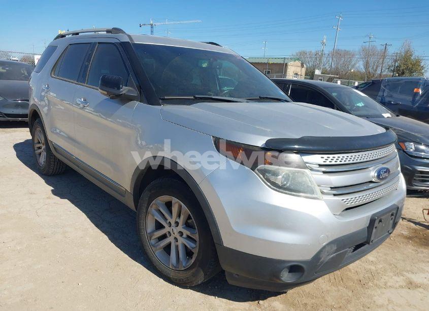 2013 Ford Explorer XLT (VIN 1FM5K7D81DGA08755) main photo