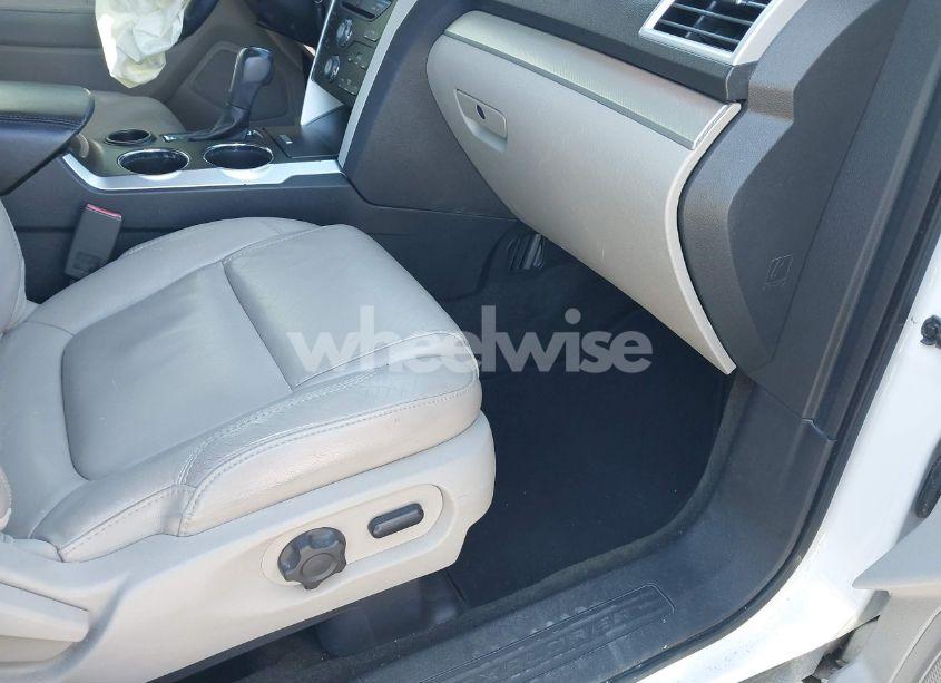 Photo 5 of 2013 Ford Explorer XLT (VIN 1FM5K7D81DGA29296)