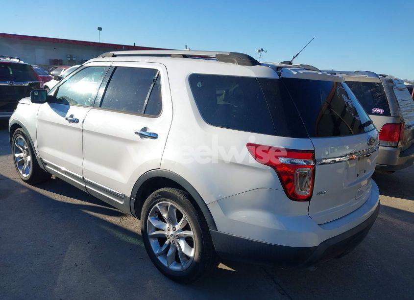 Photo 3 of 2013 Ford Explorer XLT (VIN 1FM5K7D81DGB26739)