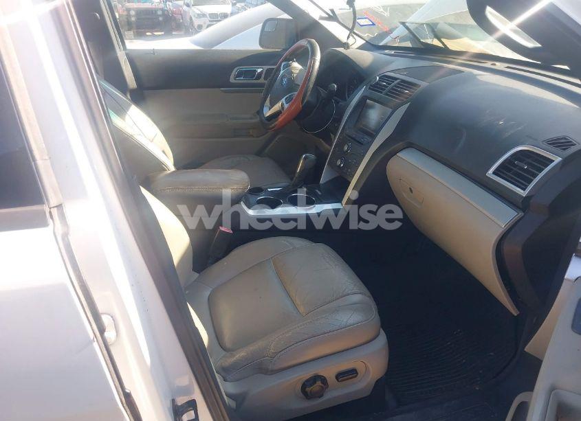 Photo 5 of 2013 Ford Explorer XLT (VIN 1FM5K7D81DGB26739)