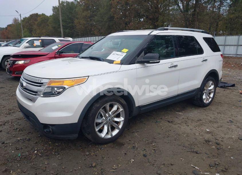 Photo 2 of 2013 Ford Explorer XLT (VIN 1FM5K7D81DGC45214)