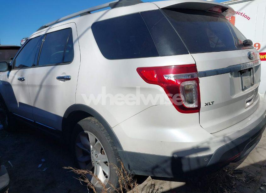 Photo 3 of 2013 Ford Explorer XLT (VIN 1FM5K7D81DGC48033)