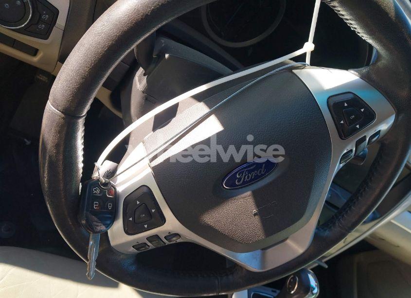 Photo 11 of 2014 Ford Explorer XLT (VIN 1FM5K7D81EGB78261)