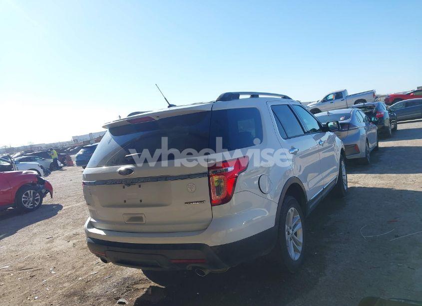 Photo 4 of 2014 Ford Explorer XLT (VIN 1FM5K7D81EGB78261)