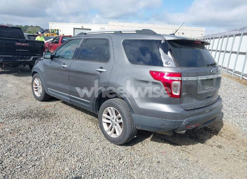 Photo 3 of 2014 Ford Explorer XLT (VIN 1FM5K7D81EGC05331)