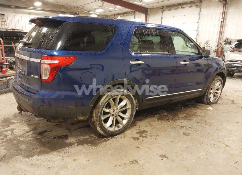 Photo 4 of 2015 Ford Explorer XLT (VIN 1FM5K7D81FGA63273)