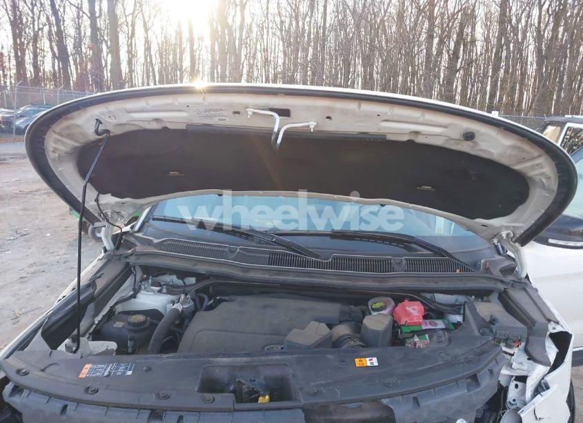 Photo 10 of 2015 Ford Explorer XLT (VIN 1FM5K7D81FGB46315)