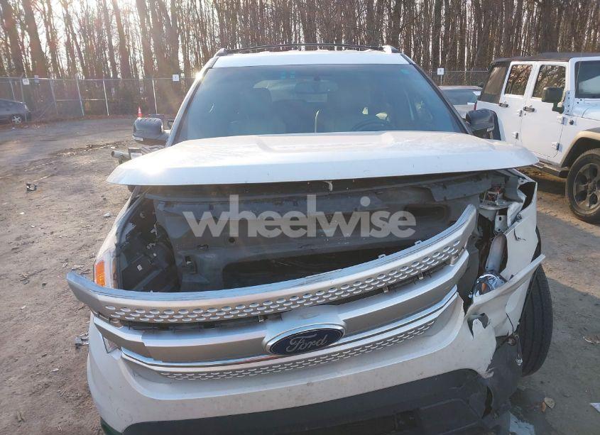 Photo 12 of 2015 Ford Explorer XLT (VIN 1FM5K7D81FGB46315)