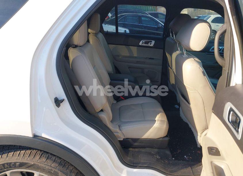 Photo 8 of 2015 Ford Explorer XLT (VIN 1FM5K7D81FGB46315)