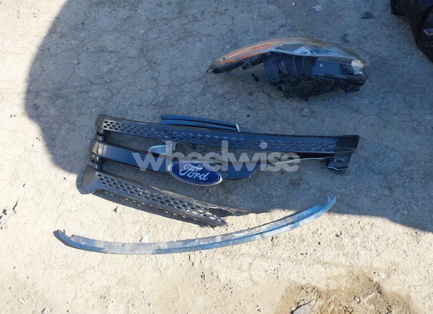 Photo 12 of 2015 Ford Explorer XLT (VIN 1FM5K7D81FGC24026)