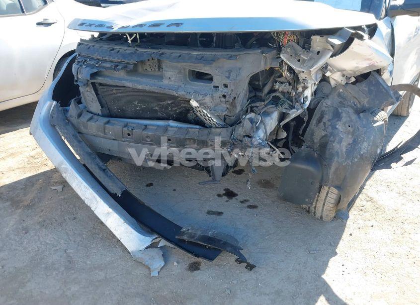 Photo 6 of 2015 Ford Explorer XLT (VIN 1FM5K7D81FGC24026)