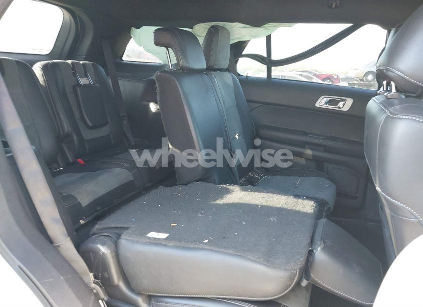 Photo 8 of 2015 Ford Explorer XLT (VIN 1FM5K7D81FGC24026)