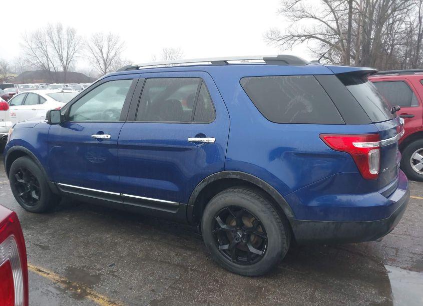 Photo 14 of 2015 Ford Explorer XLT (VIN 1FM5K7D81FGC42073)