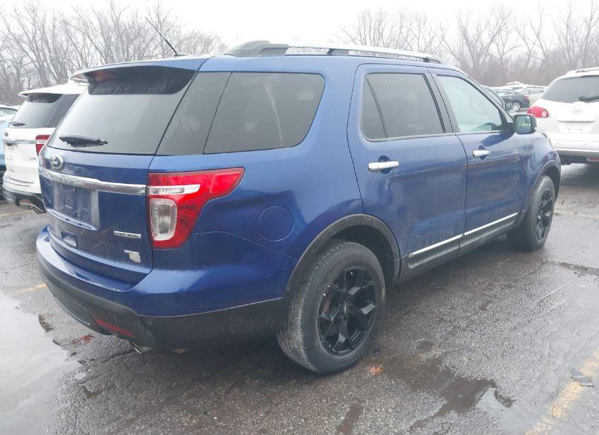 Photo 4 of 2015 Ford Explorer XLT (VIN 1FM5K7D81FGC42073)
