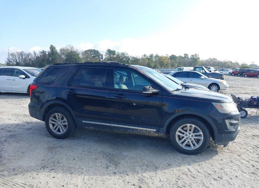 Photo 13 of 2016 Ford Explorer XLT (VIN 1FM5K7D81GGA23146)