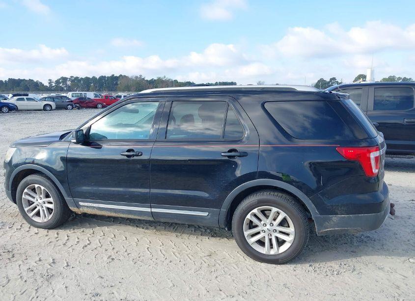 Photo 14 of 2016 Ford Explorer XLT (VIN 1FM5K7D81GGA23146)