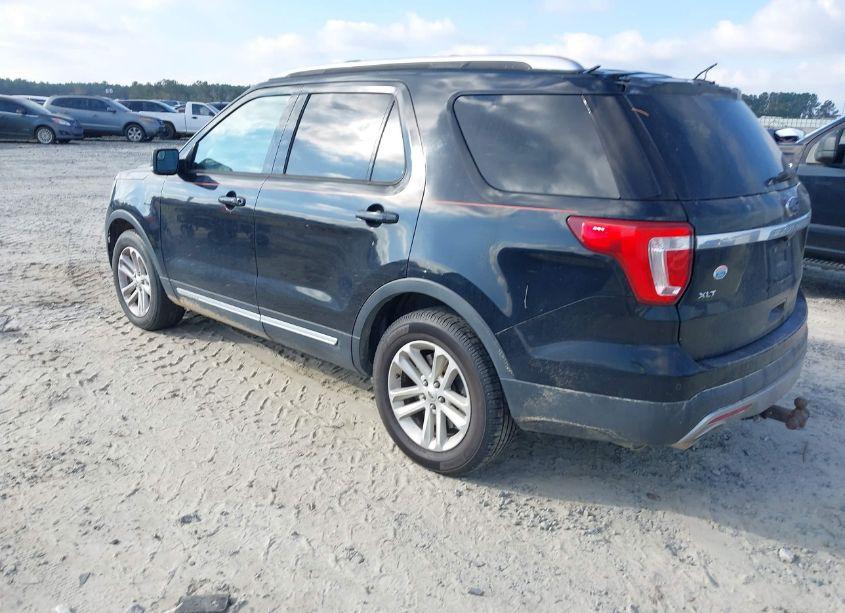 Photo 3 of 2016 Ford Explorer XLT (VIN 1FM5K7D81GGA23146)