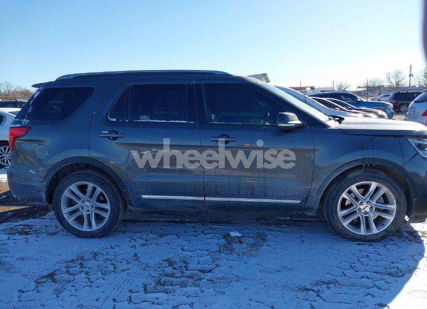 Photo 13 of 2016 Ford Explorer XLT (VIN 1FM5K7D81GGA61850)