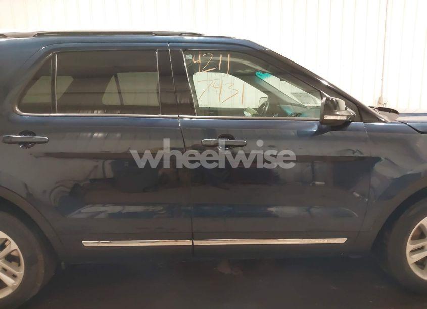 Photo 13 of 2016 Ford Explorer XLT (VIN 1FM5K7D81GGB53167)