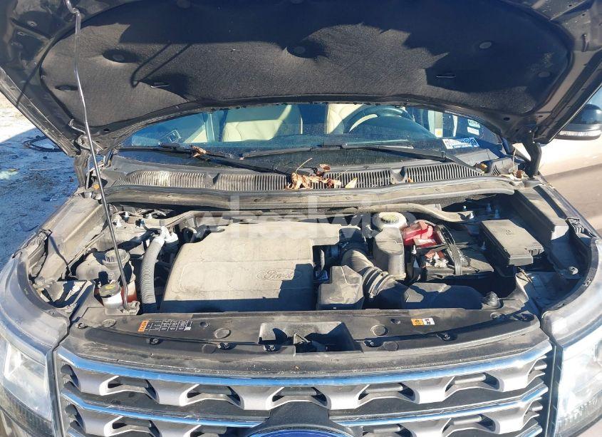 Photo 10 of 2016 Ford Explorer XLT (VIN 1FM5K7D81GGB58336)