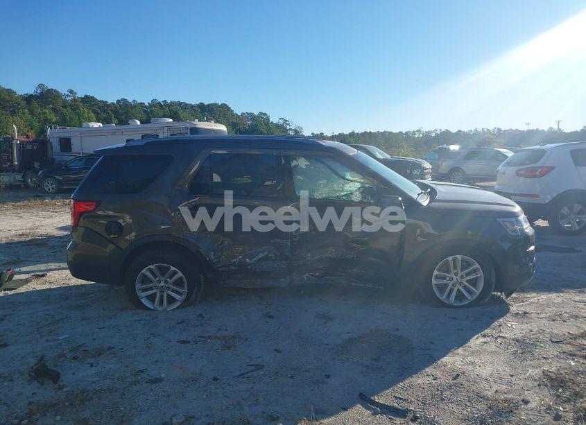 Photo 13 of 2016 Ford Explorer XLT (VIN 1FM5K7D81GGB58336)