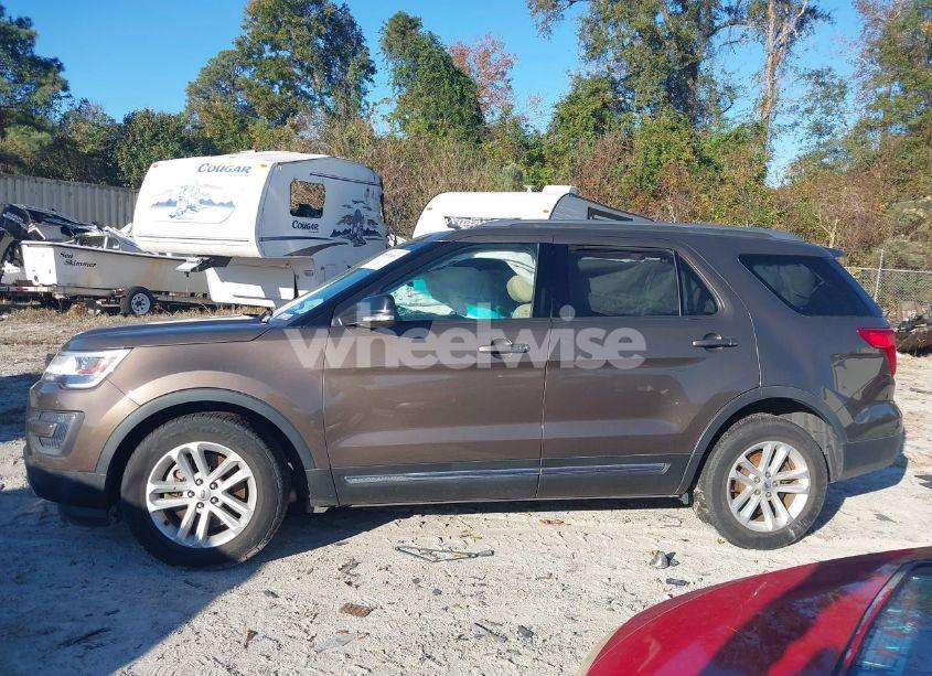 Photo 14 of 2016 Ford Explorer XLT (VIN 1FM5K7D81GGB58336)