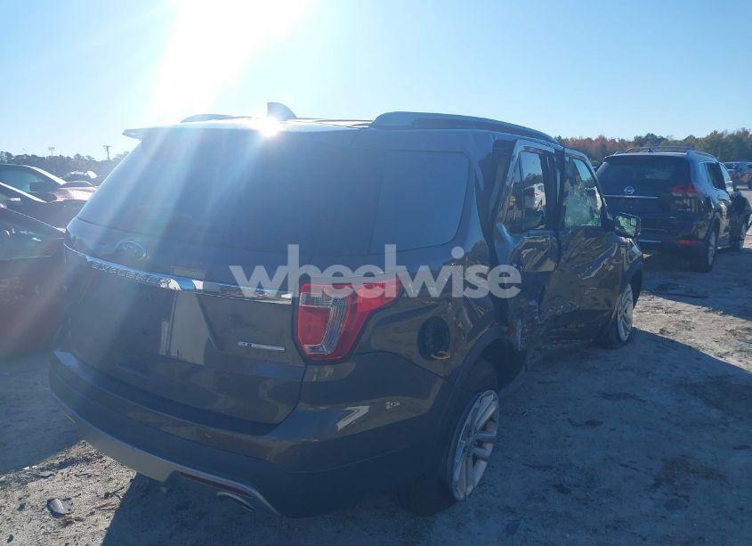 Photo 4 of 2016 Ford Explorer XLT (VIN 1FM5K7D81GGB58336)