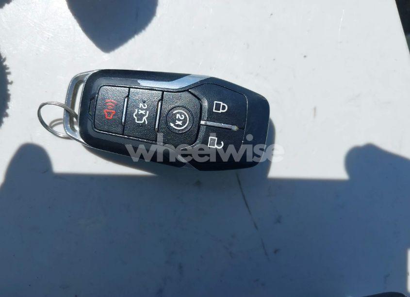 Photo 11 of 2017 Ford Explorer XLT (VIN 1FM5K7D81HGB46026)