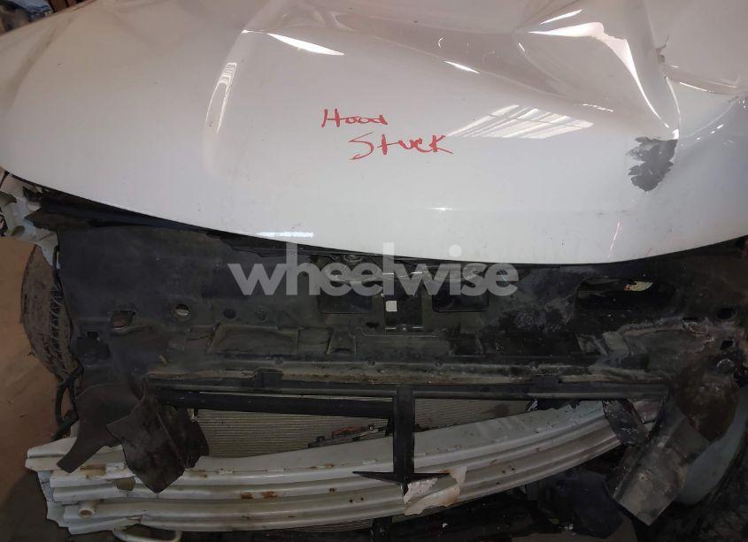 Photo 10 of 2017 Ford Explorer XLT (VIN 1FM5K7D81HGD51815)