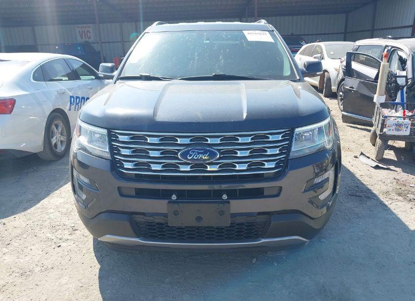 Photo 13 of 2017 Ford Explorer XLT (VIN 1FM5K7D81HGD86502)