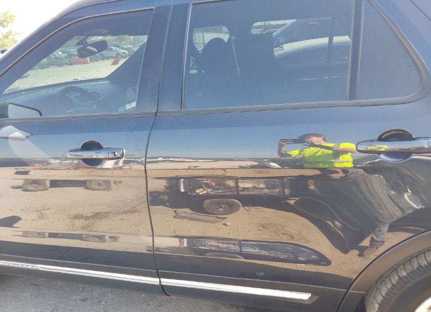 Photo 15 of 2017 Ford Explorer XLT (VIN 1FM5K7D81HGD86502)