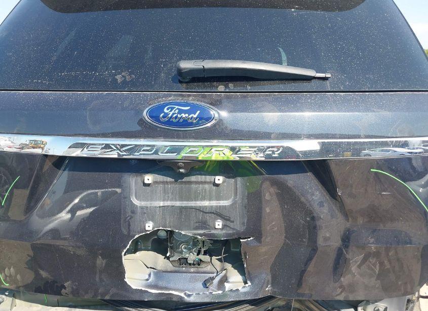 Photo 17 of 2017 Ford Explorer XLT (VIN 1FM5K7D81HGD86502)