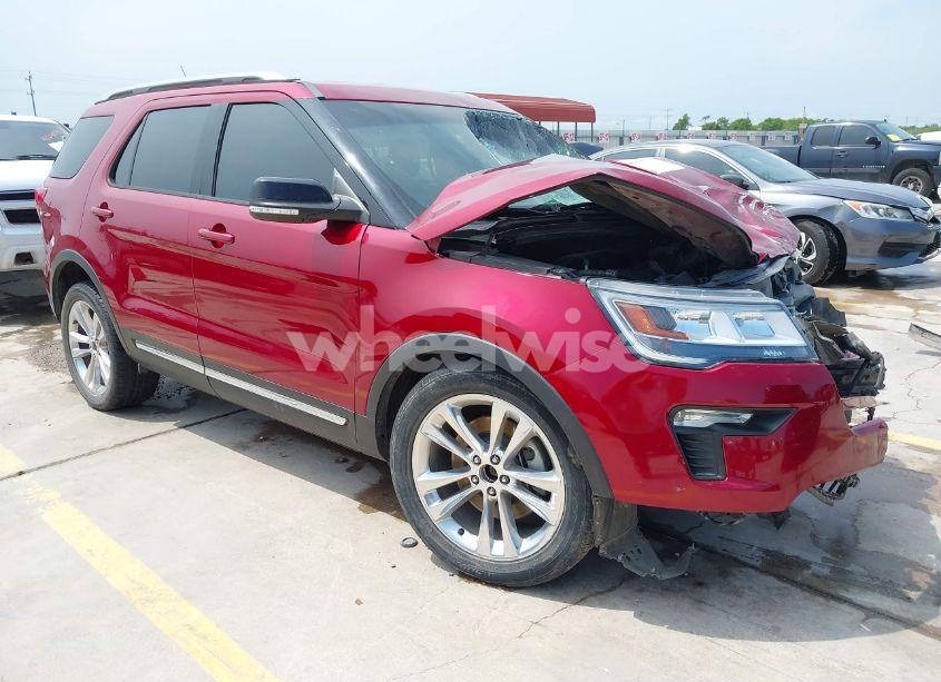 2018 Ford Explorer XLT (VIN 1FM5K7D81JGA97433) main photo