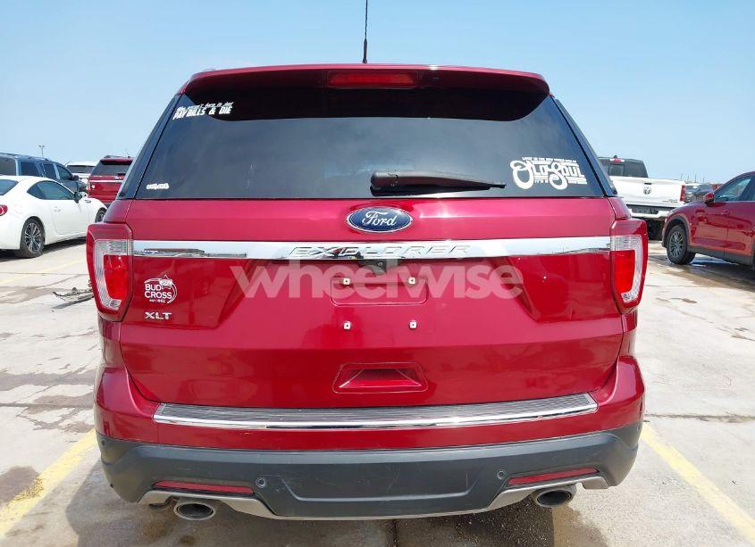 Photo 17 of 2018 Ford Explorer XLT (VIN 1FM5K7D81JGA97433)