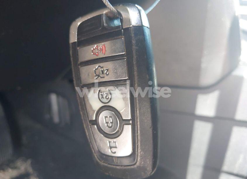 Photo 11 of 2018 Ford Explorer XLT (VIN 1FM5K7D81JGC40820)