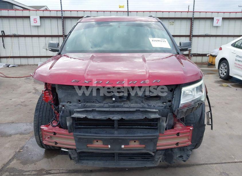 Photo 13 of 2019 Ford Explorer XLT (VIN 1FM5K7D81KGA22023)