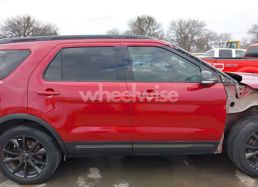 Photo 14 of 2019 Ford Explorer XLT (VIN 1FM5K7D81KGA22023)