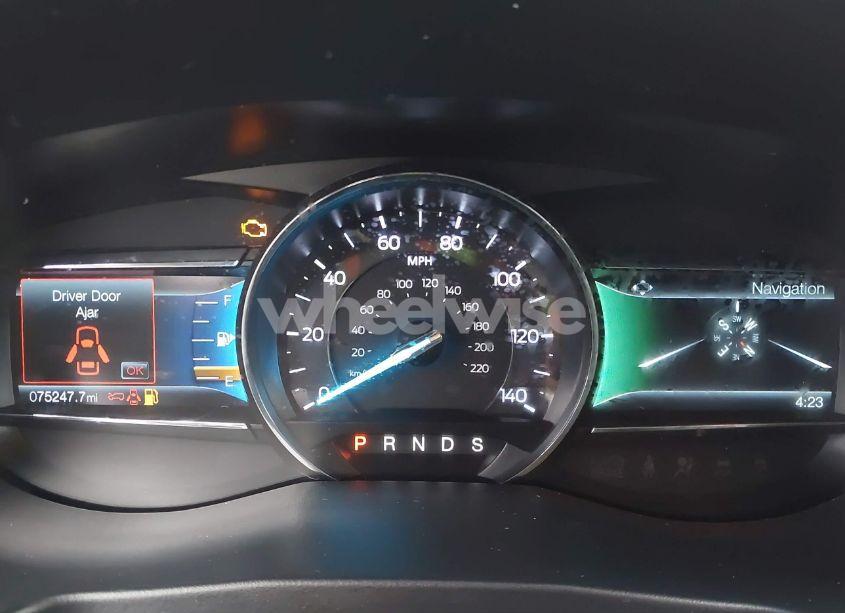 Photo 16 of 2019 Ford Explorer XLT (VIN 1FM5K7D81KGA22023)