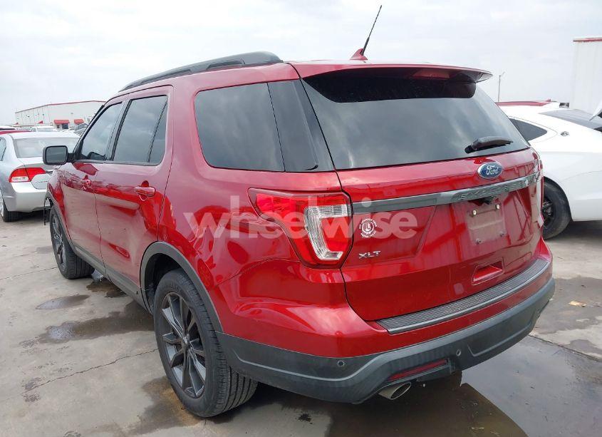 Photo 3 of 2019 Ford Explorer XLT (VIN 1FM5K7D81KGA22023)