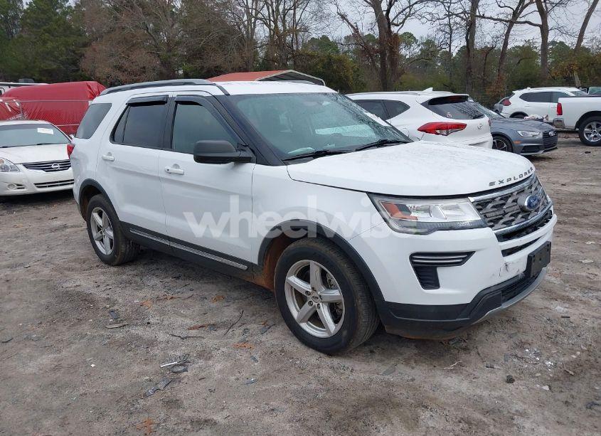 2019 Ford Explorer XLT (VIN 1FM5K7D81KGA36021) main photo