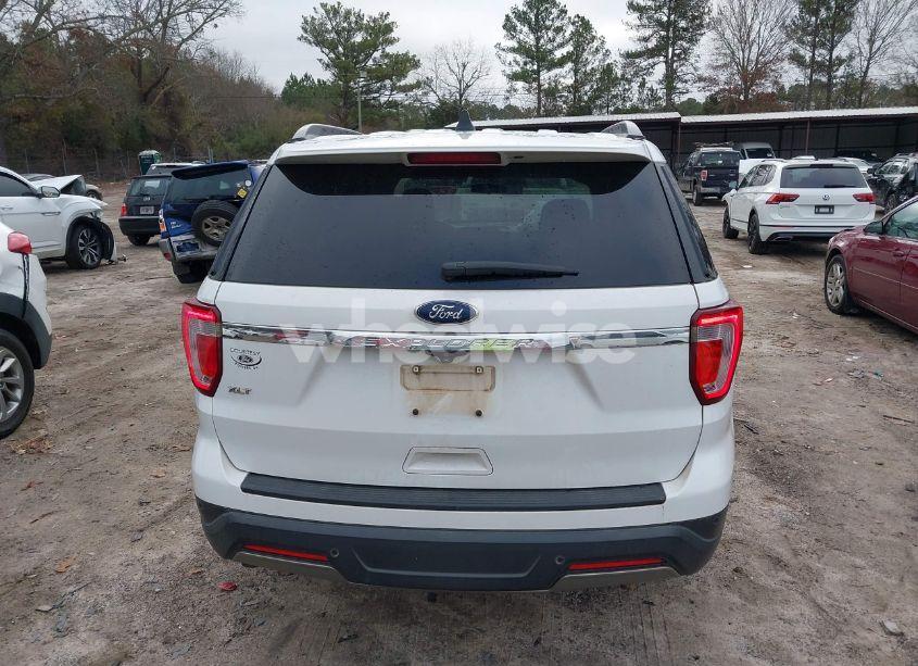 Photo 16 of 2019 Ford Explorer XLT (VIN 1FM5K7D81KGA36021)