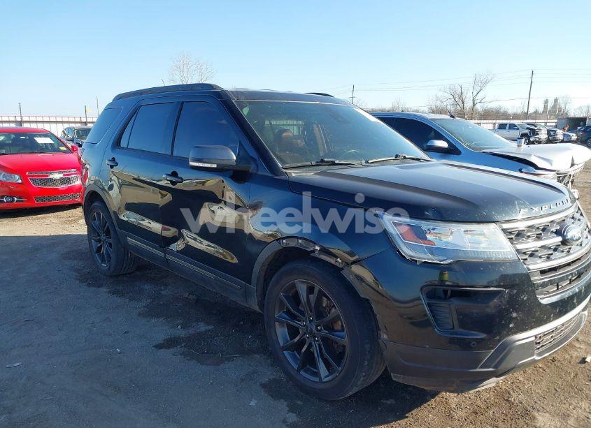 Photo 6 of 2019 Ford Explorer XLT (VIN 1FM5K7D81KGA71738)