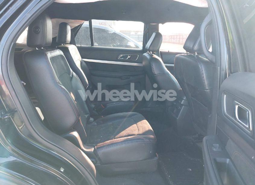 Photo 8 of 2019 Ford Explorer XLT (VIN 1FM5K7D81KGA71738)