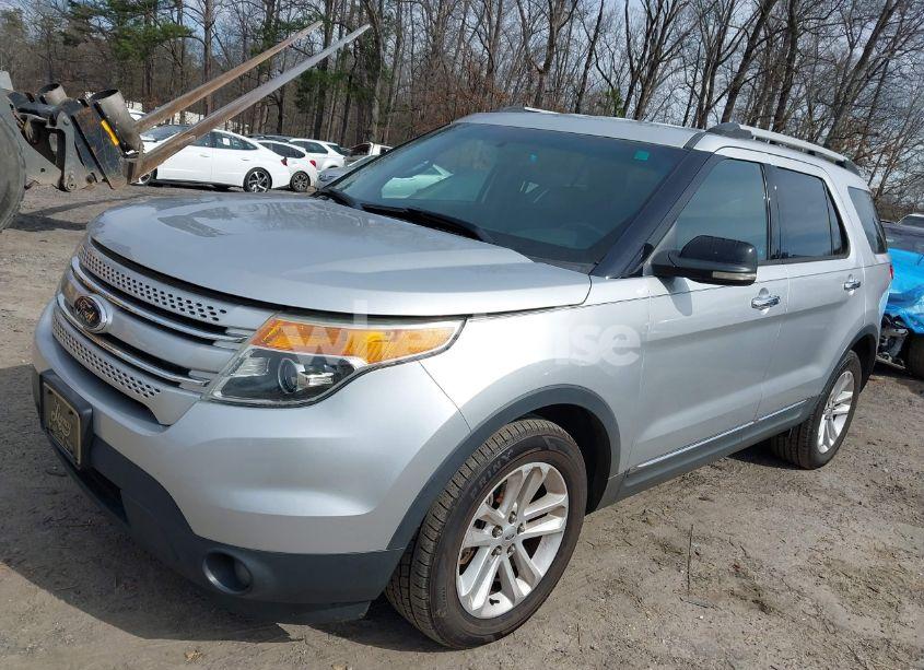 Photo 2 of 2013 Ford Explorer XLT (VIN 1FM5K7D82DGA57835)