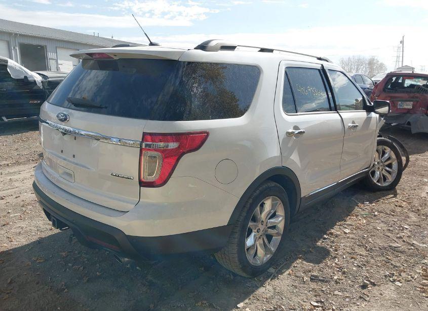 Photo 4 of 2013 Ford Explorer XLT (VIN 1FM5K7D82DGA87255)